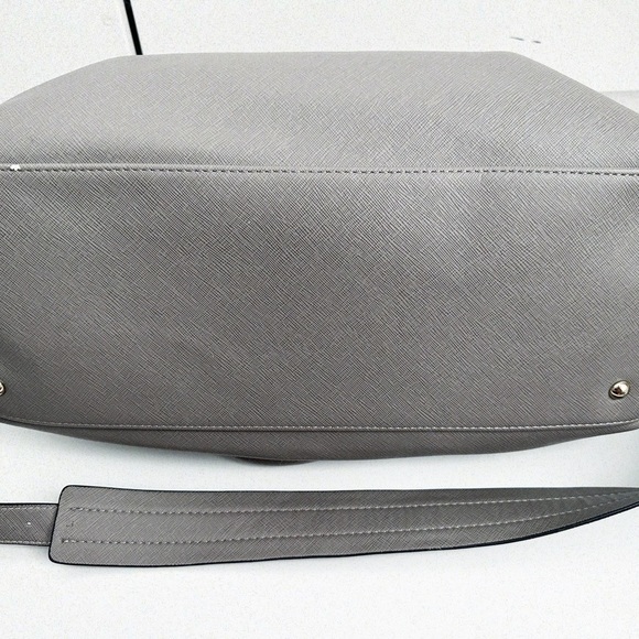 Grey Casual/Business/Laptop/ Baby Crossbody Bag - Large Pockets - Picture 10 of 11